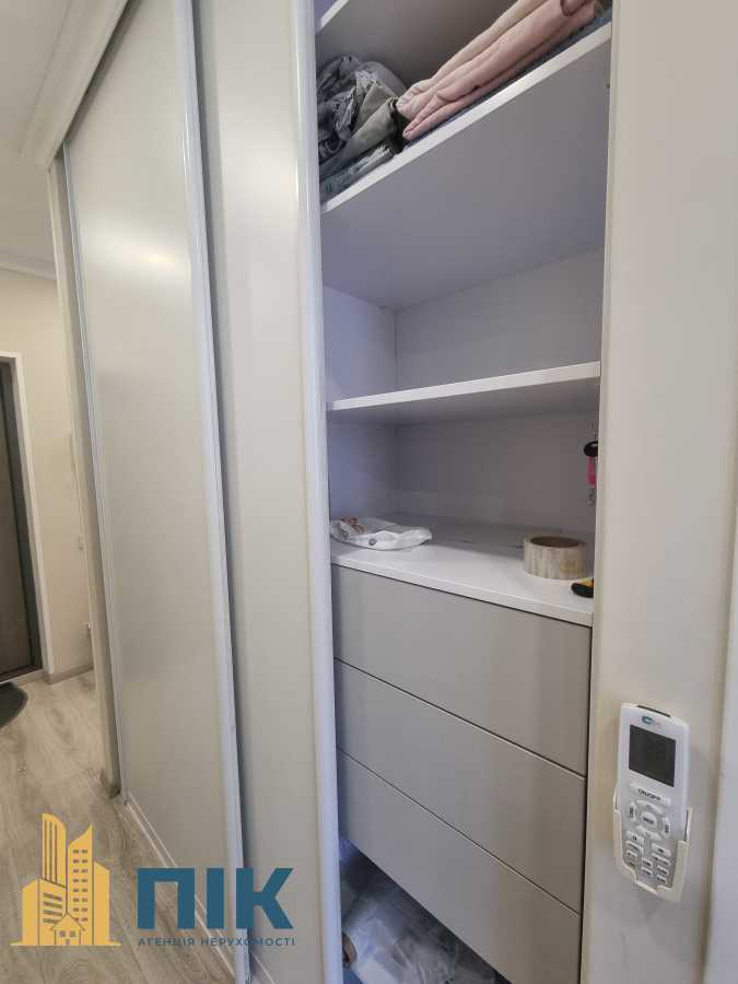 Продажа 1-комнатной квартиры 47.5 м², Комбинатная ул., 25