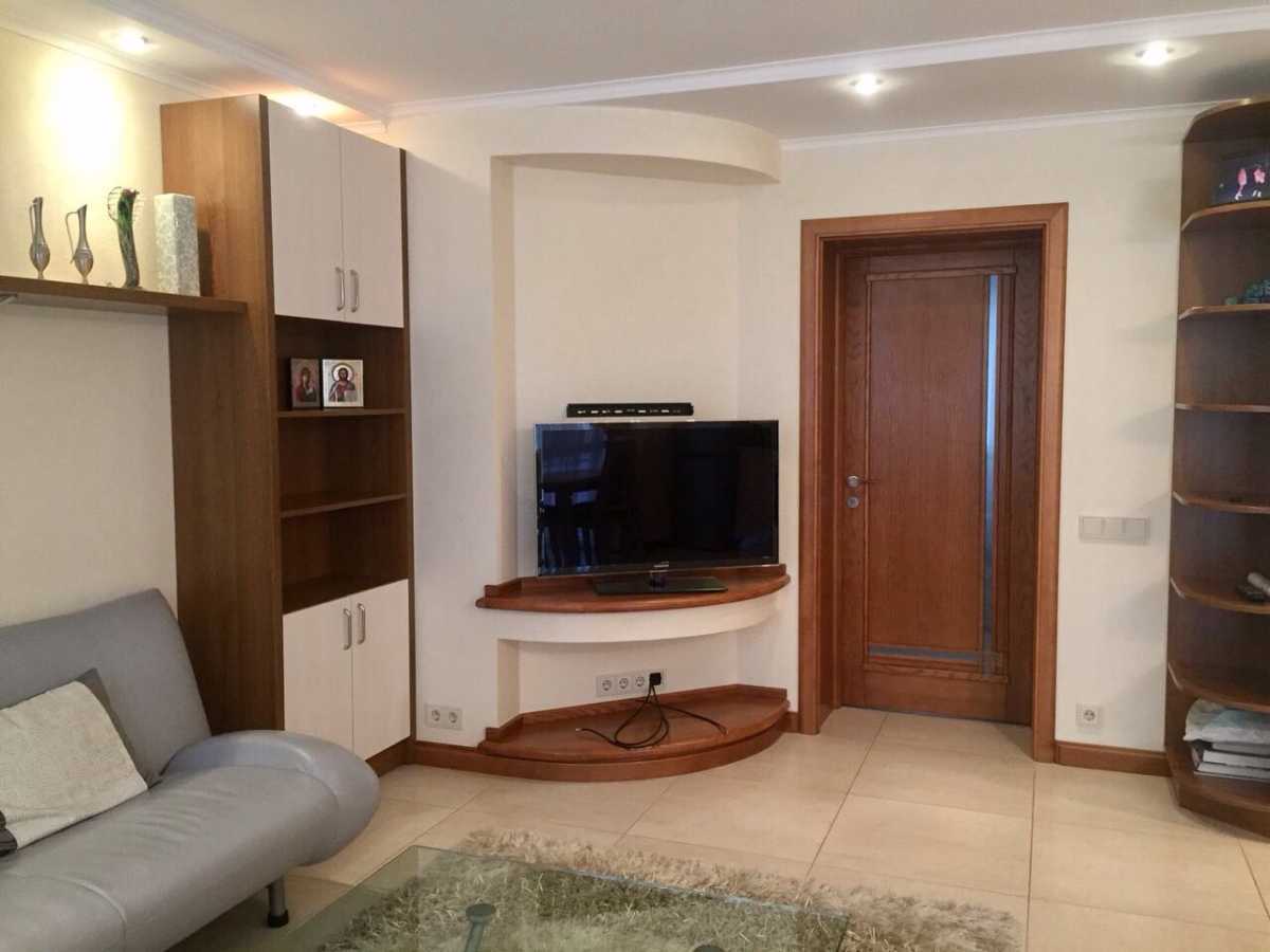 Продажа 2-комнатной квартиры 65 м², Леси Украинки бул., 10