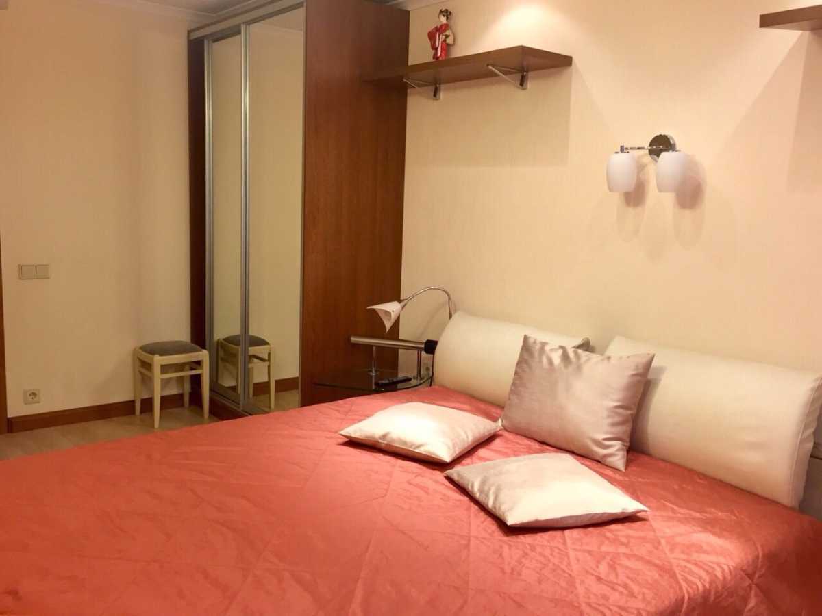 Продажа 2-комнатной квартиры 65 м², Леси Украинки бул., 10