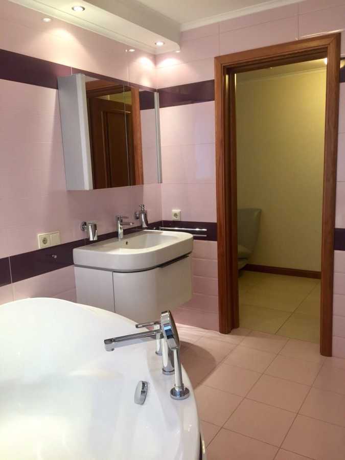 Продажа 2-комнатной квартиры 65 м², Леси Украинки бул., 10