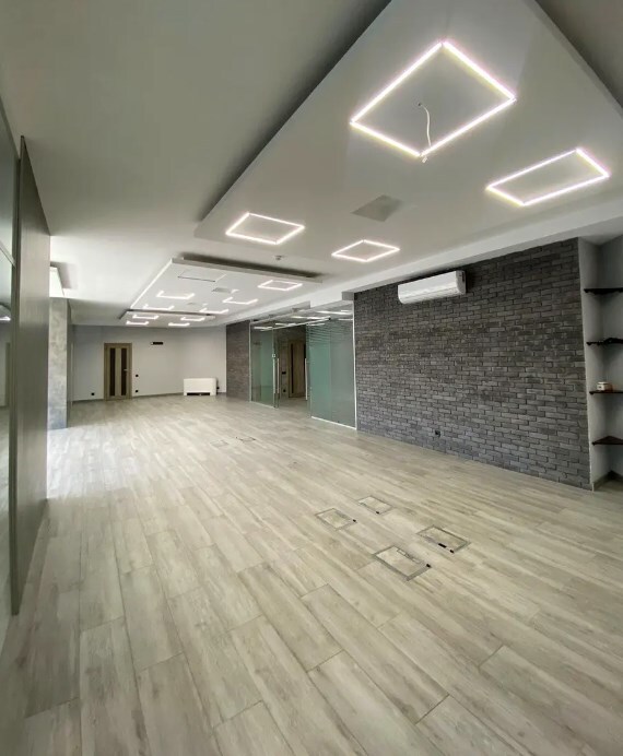 Оренда офісу 186 м², Велика Васильківська вул., 72