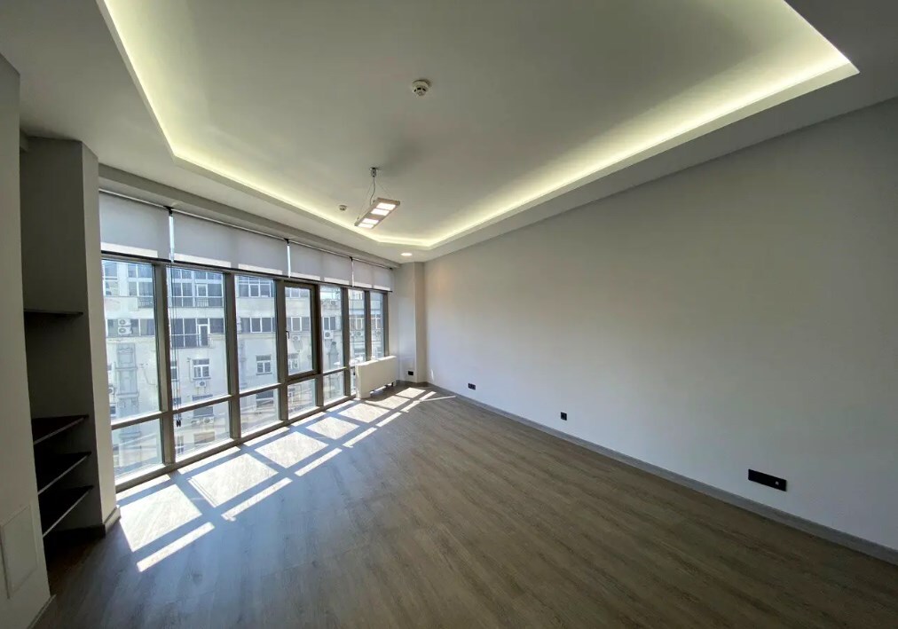 Оренда офісу 186 м², Велика Васильківська вул., 72