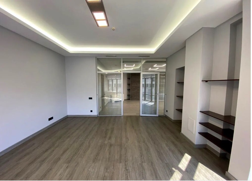 Оренда офісу 186 м², Велика Васильківська вул., 72