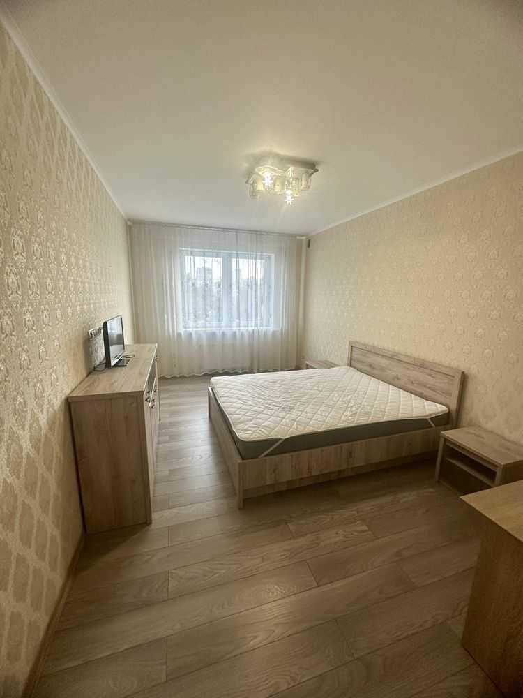 Оренда 2-кімнатної квартири 67 м², Нижньоключова вул., 14