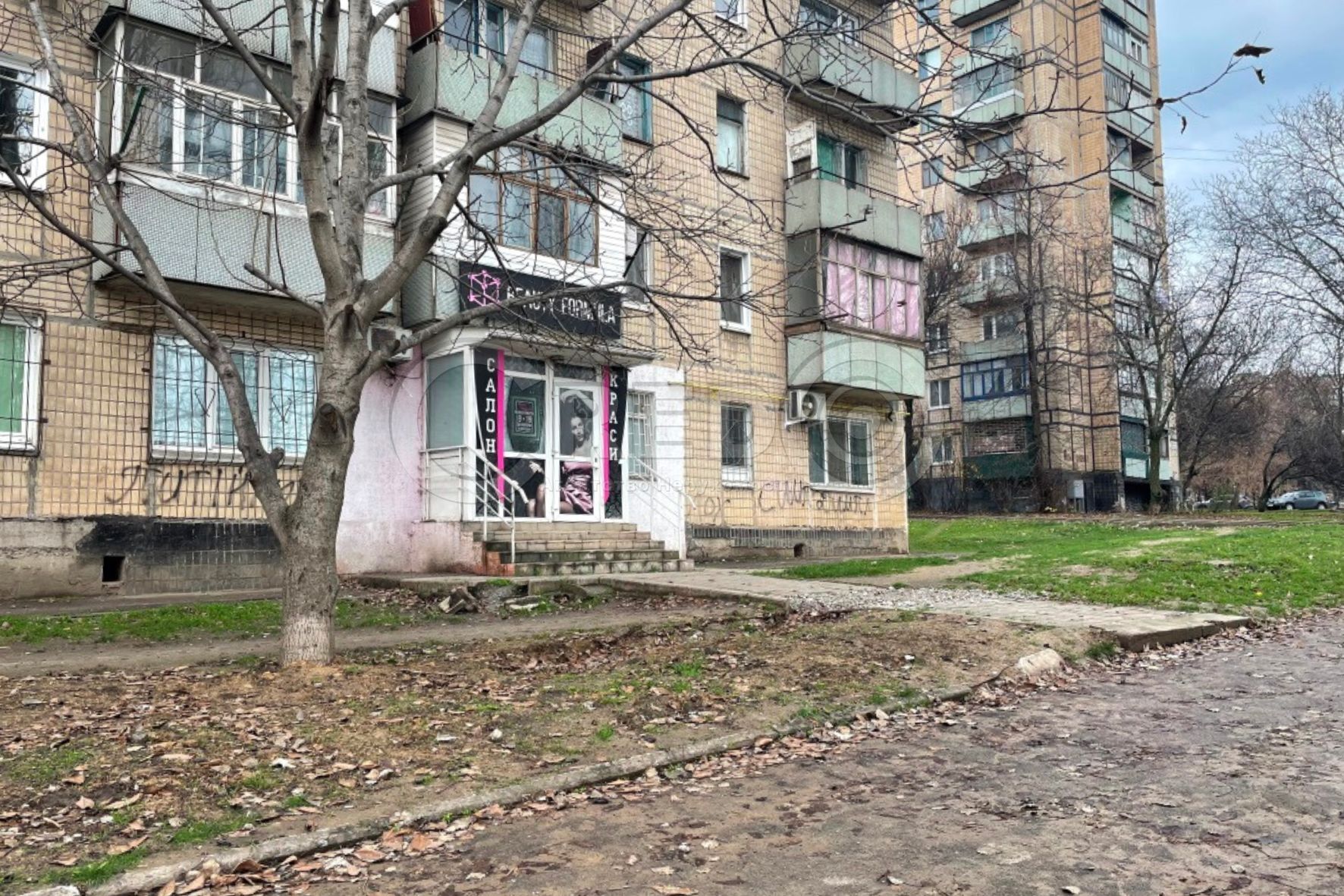 Продажа торгового помещения 29.5 м², Адмирала Головко ул.