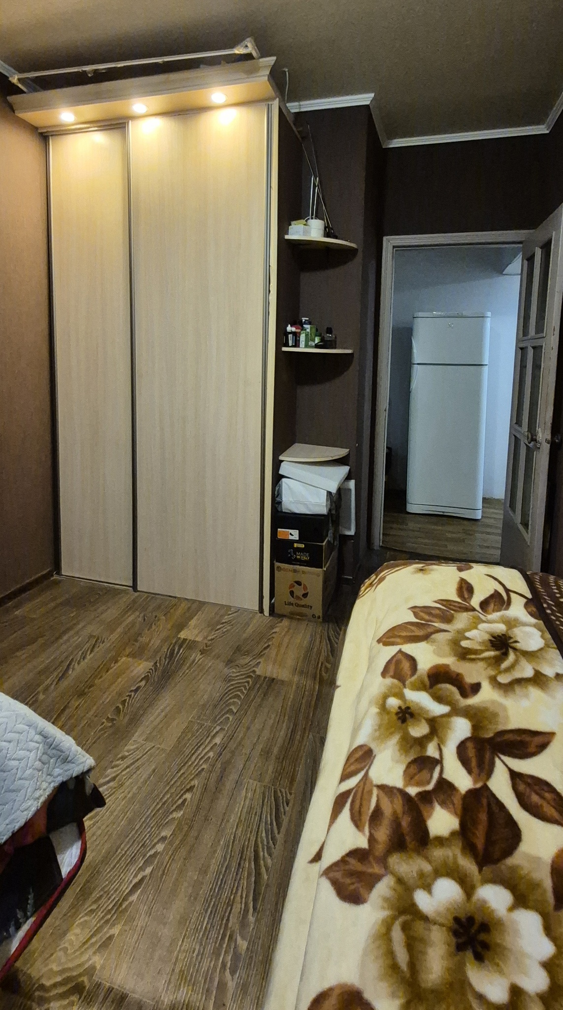 Продажа 4-комнатной квартиры 71 м², Юрия Гагарина просп., 60