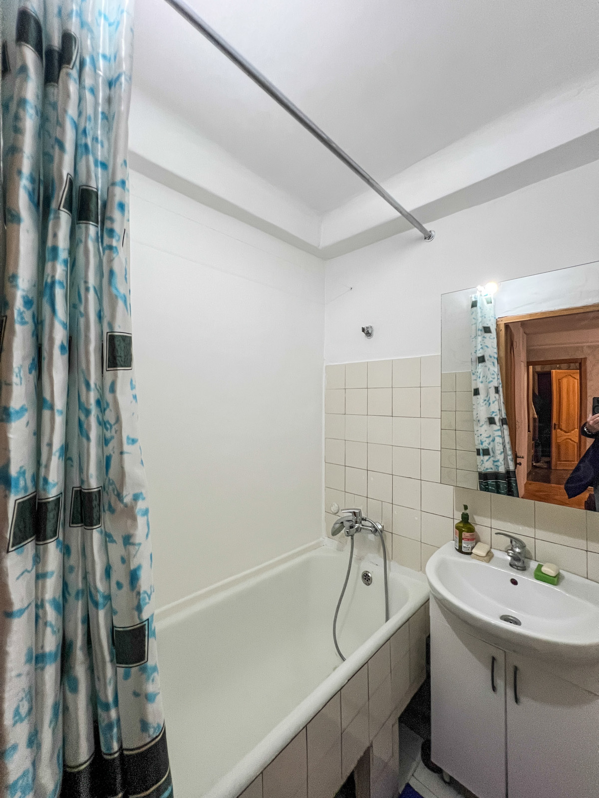 Продажа 2-комнатной квартиры 40 м², Михаила Донца ул., 9