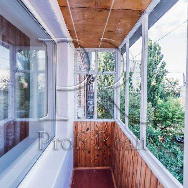 Продажа 3-комнатной квартиры 57 м², Николая Краснова ул., 8