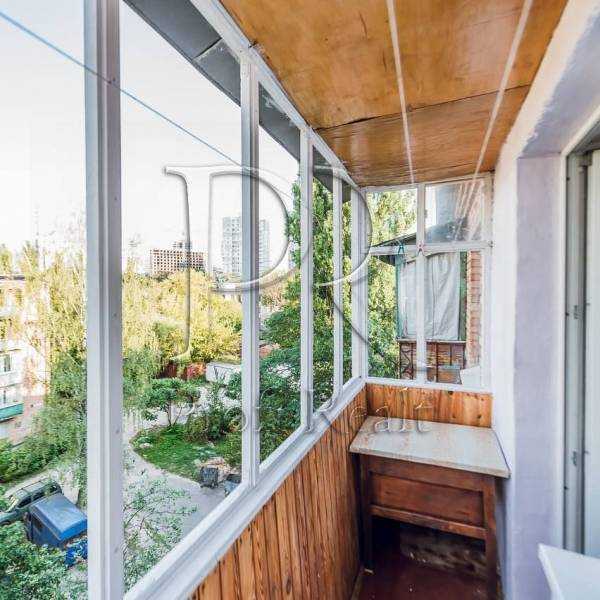 Продажа 3-комнатной квартиры 57 м², Николая Краснова ул., 8