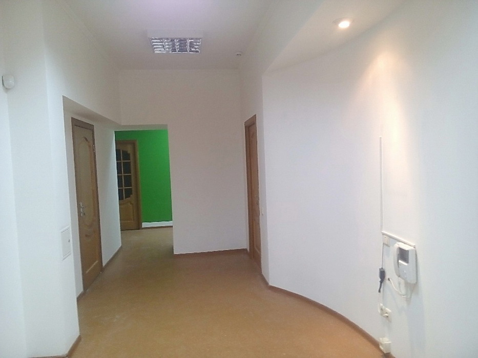 Оренда офісу 100 м², Саксаганського вул., 43