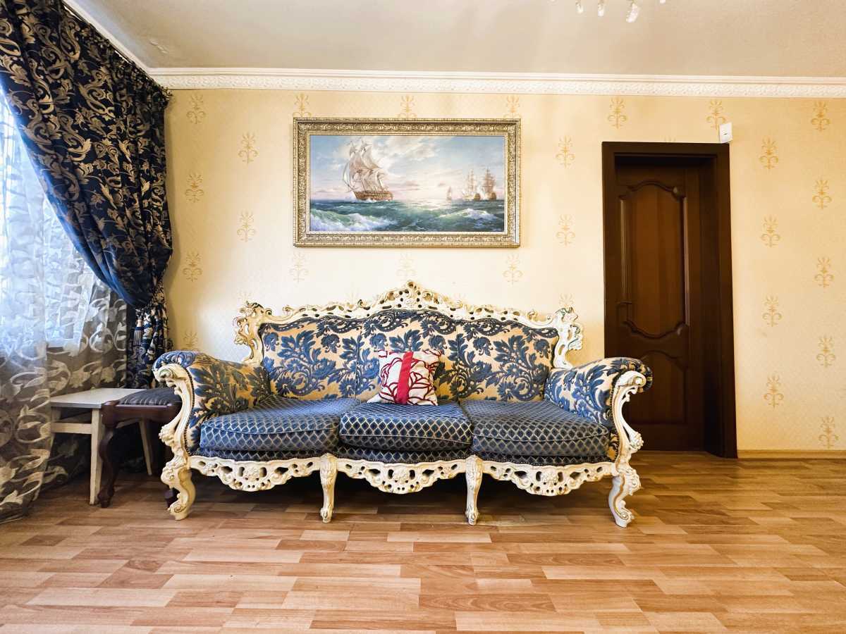 Продажа 3-комнатной квартиры 56 м², Миропольская ул., 3