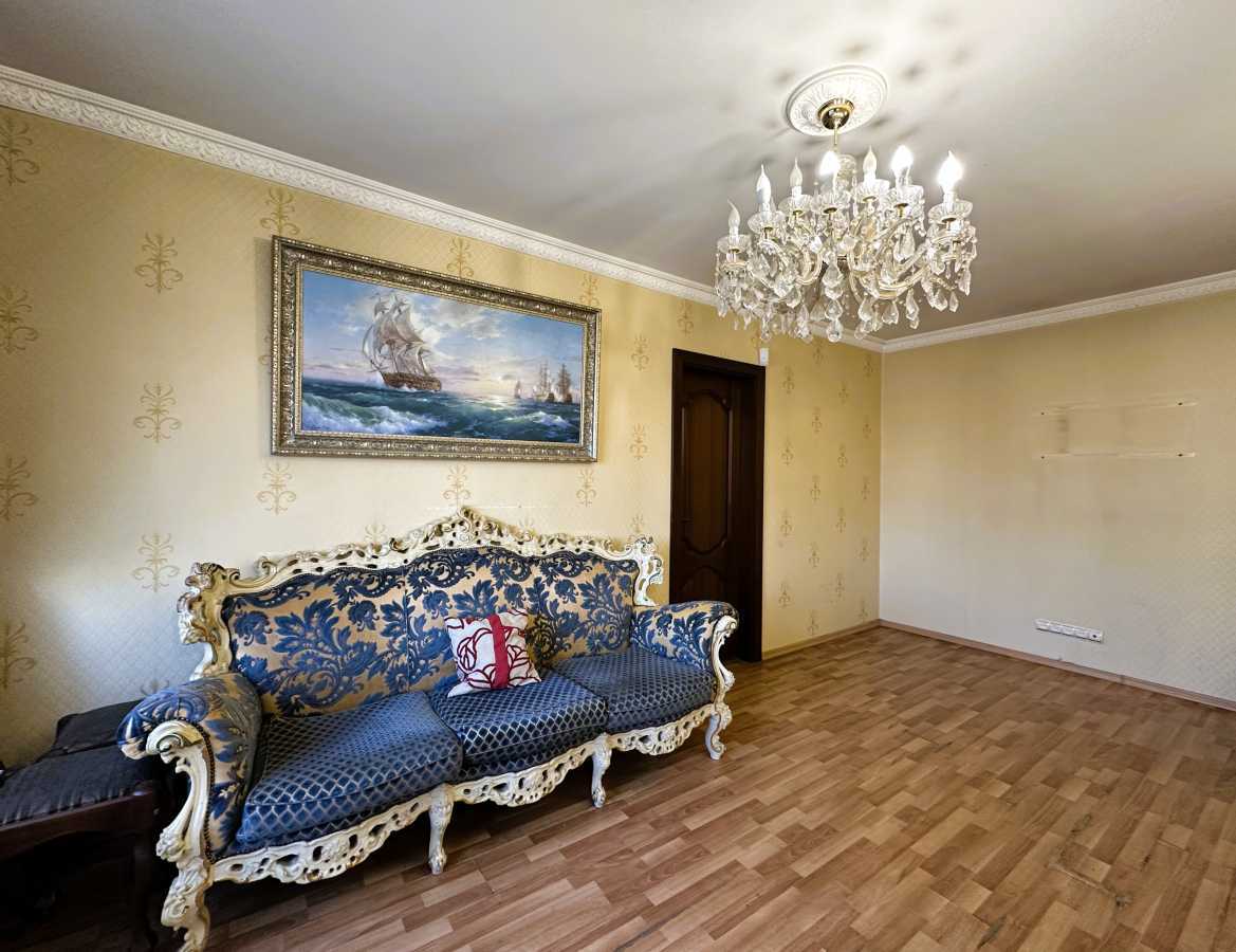 Продажа 3-комнатной квартиры 56 м², Миропольская ул., 3