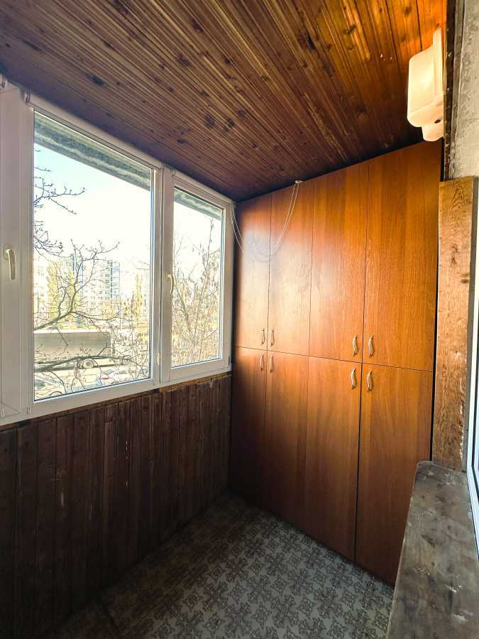 Продажа 3-комнатной квартиры 56 м², Миропольская ул., 3