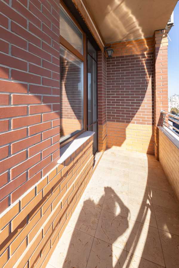 Оренда 4-кімнатної квартири 125 м², Євгена Коновальця вул., 36В