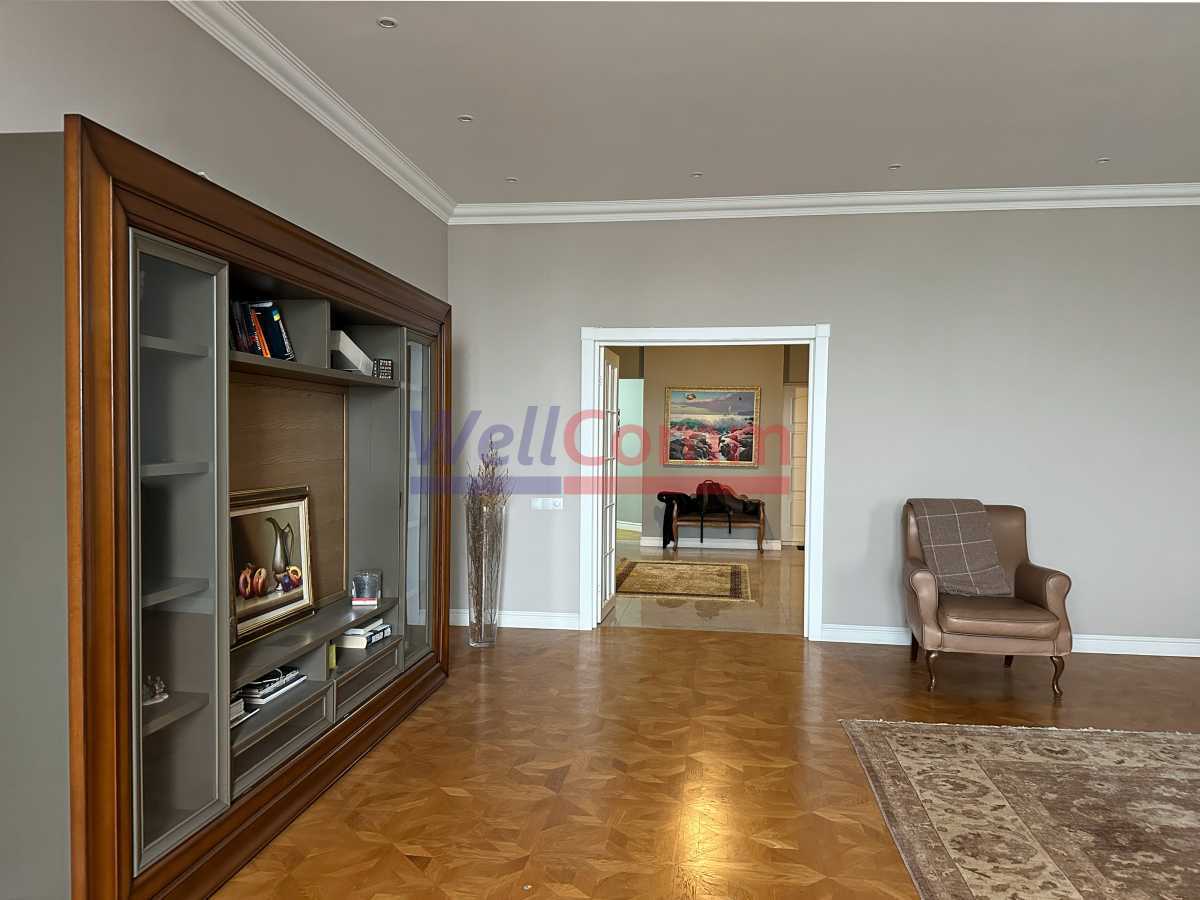 Продажа 3-комнатной квартиры 176.2 м², Леси Украинки бул., 7Б