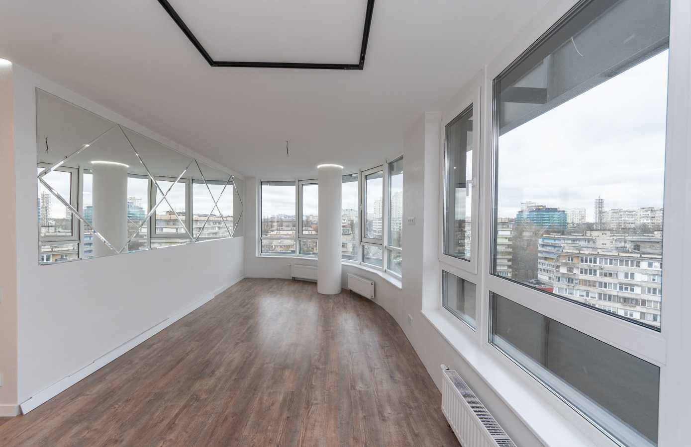 Продажа 2-комнатной квартиры 68.1 м², Ужгородский пер., 4/1