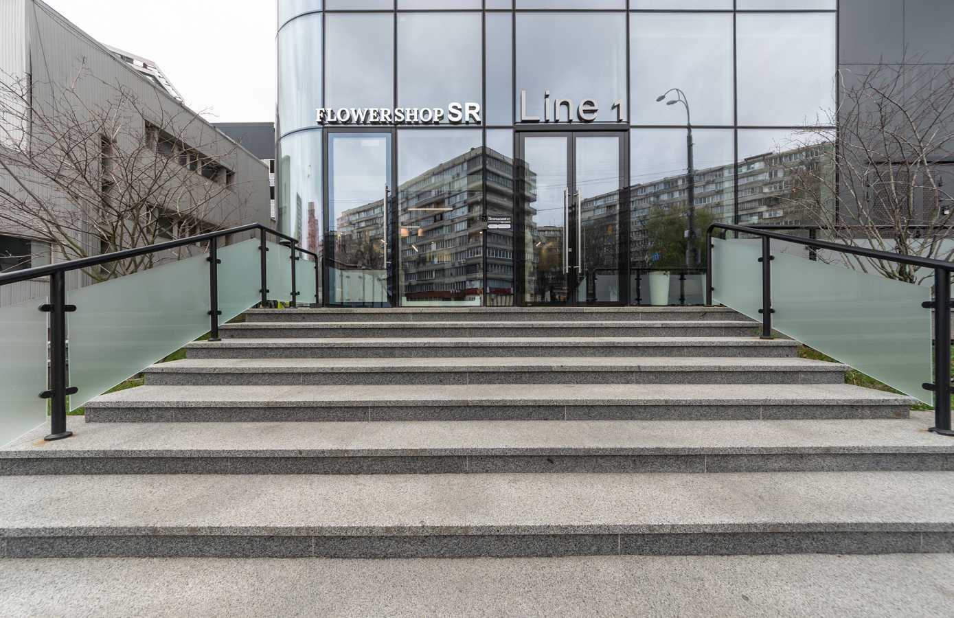 Продажа 2-комнатной квартиры 68.1 м², Ужгородский пер., 4/1