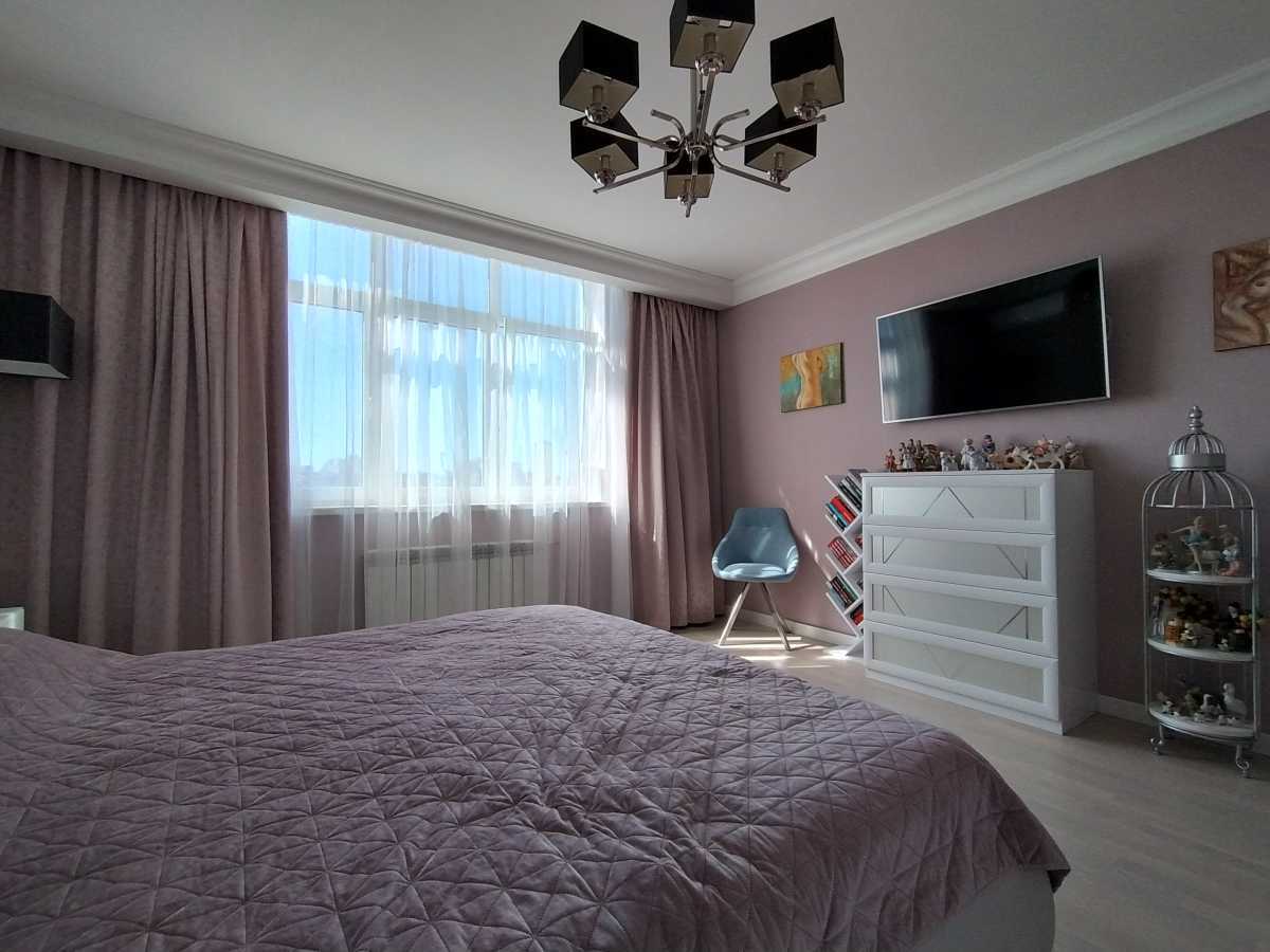 Продажа 1-комнатной квартиры 47 м², Червонопільська, 2г