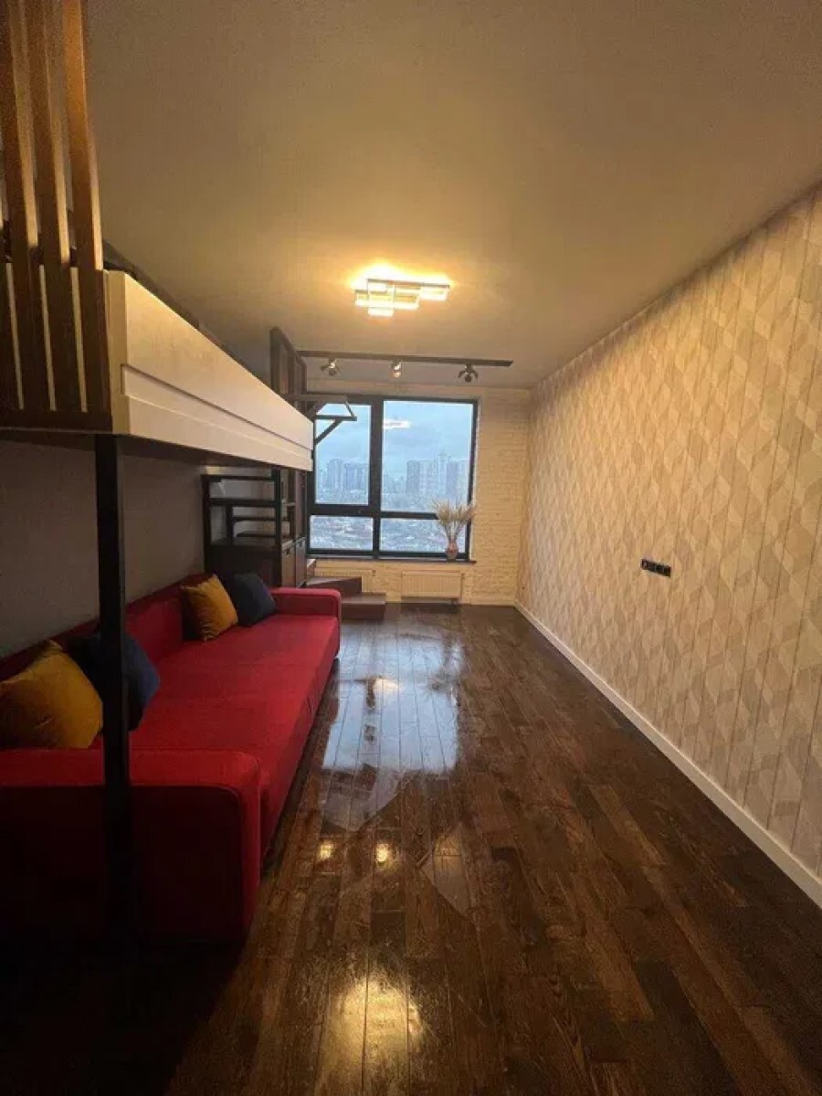 Продажа 3-комнатной квартиры 125 м², Заречная ул., 1В