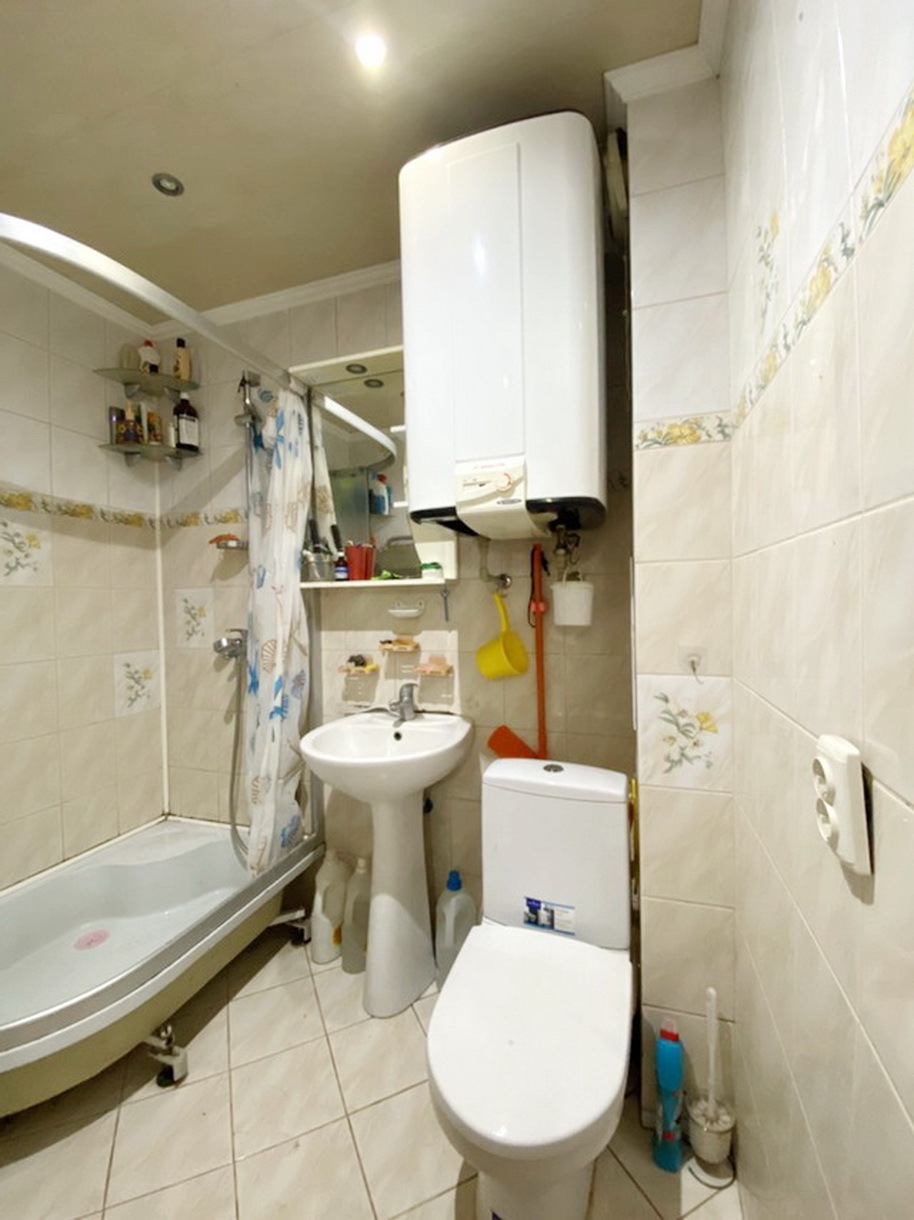 Продажа 2-комнатной квартиры 57 м², Озерная ул.