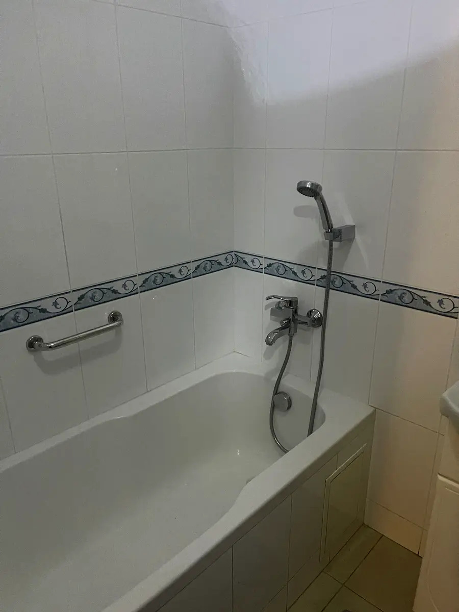 Продажа 3-комнатной квартиры 72 м², Семьи Идзиковских ул., 25