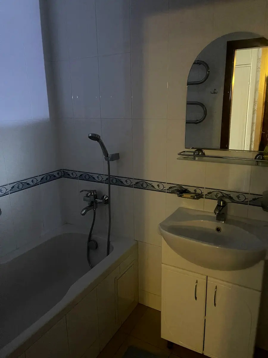 Продажа 3-комнатной квартиры 72 м², Семьи Идзиковских ул., 25