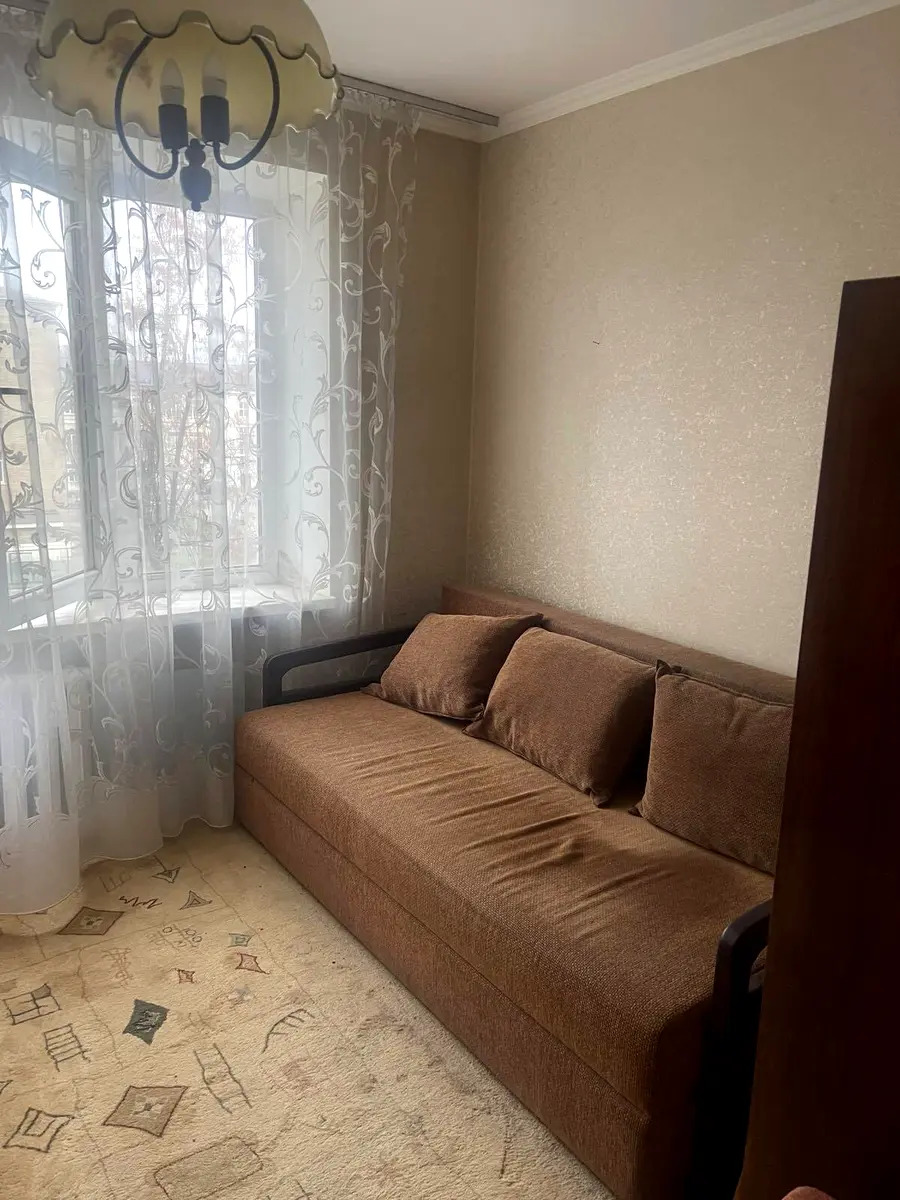 Продажа 3-комнатной квартиры 72 м², Семьи Идзиковских ул., 25