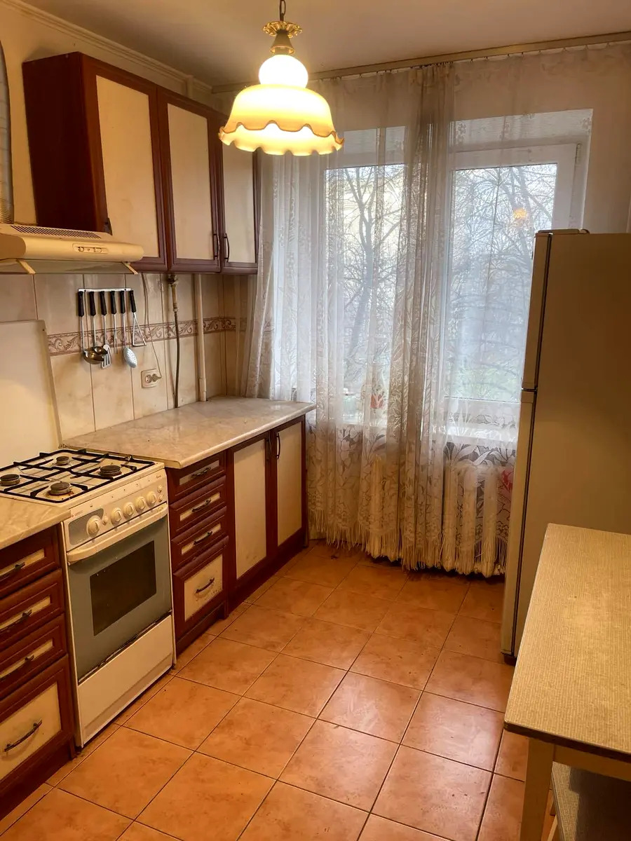 Продажа 3-комнатной квартиры 72 м², Семьи Идзиковских ул., 25