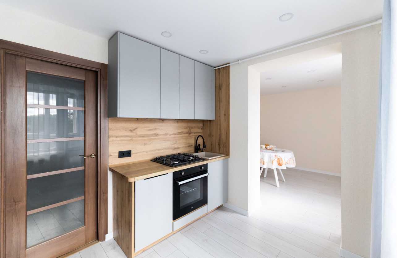 Аренда 4-комнатной квартиры 100 м², Школьный пер., 1А