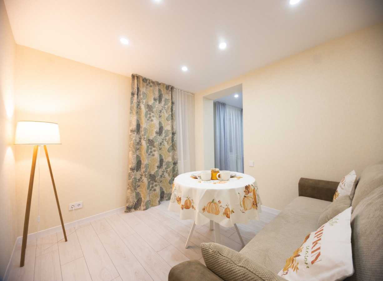 Аренда 4-комнатной квартиры 100 м², Школьный пер., 1А