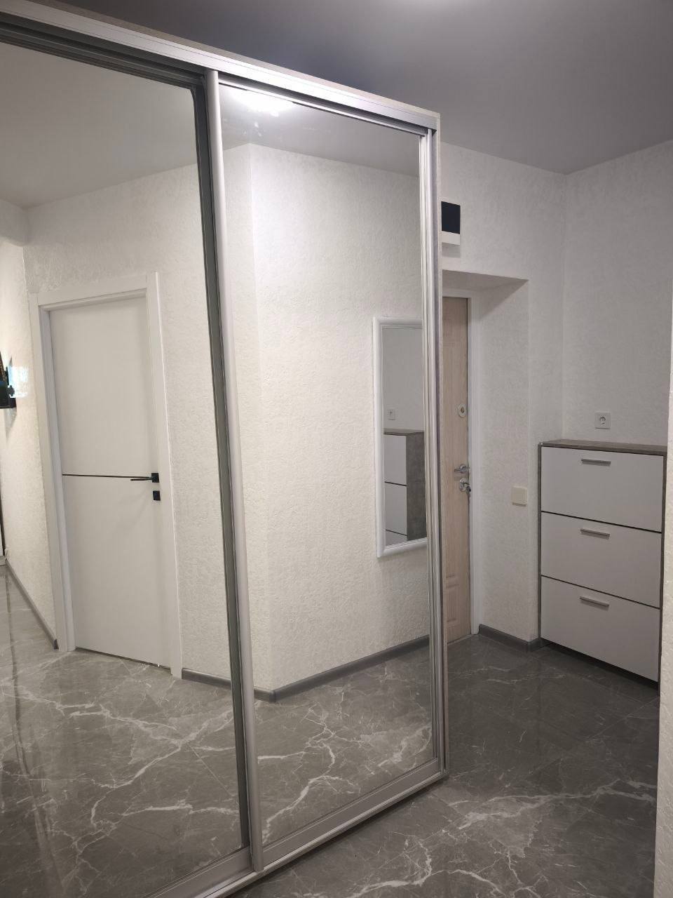 Продажа 1-комнатной квартиры 34 м², Мольера ул.