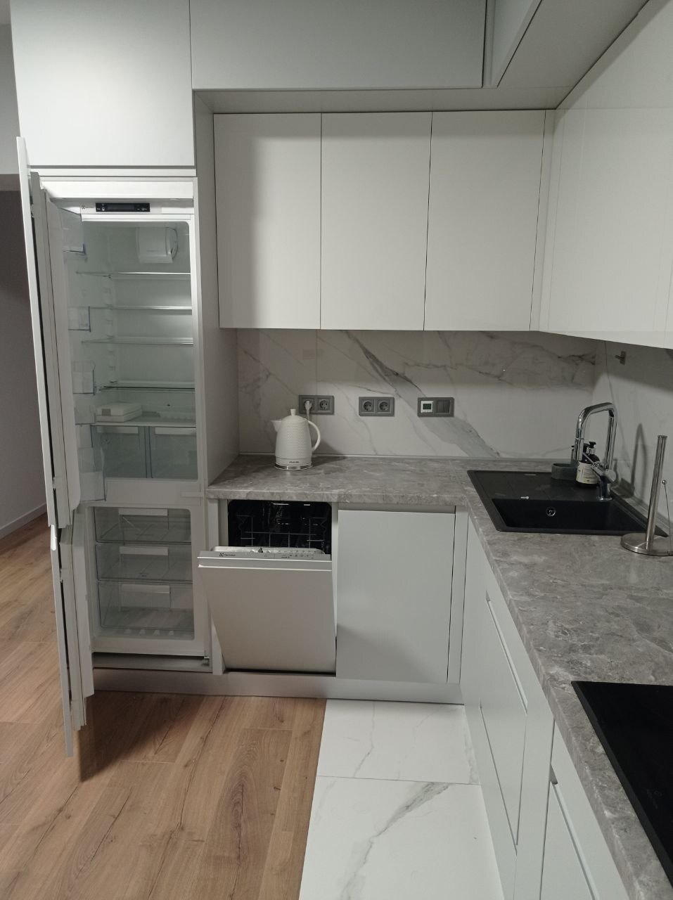 Продажа 2-комнатной квартиры 70 м², Профессорская ул., 18