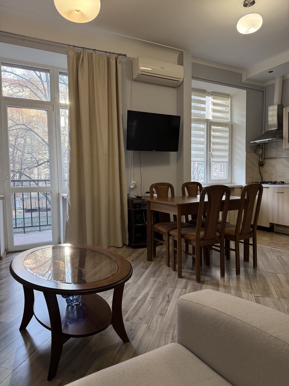 Оренда 2-кімнатної квартири 56 м², Кропивницького вул., 18