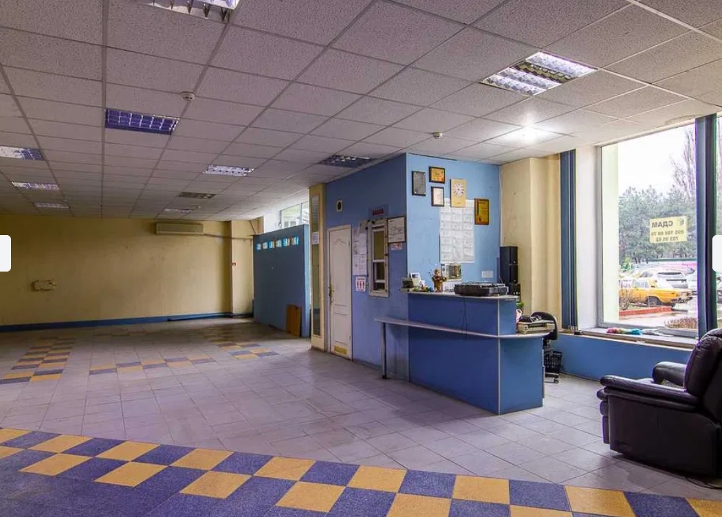 Аренда торгового помещения 80 м², Варненская ул.