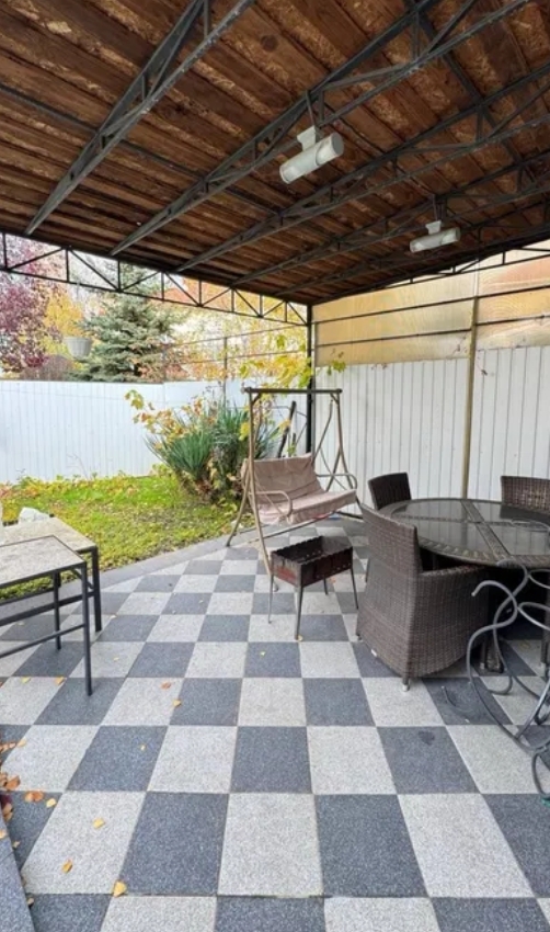 Оренда будинку 300 м², Зої Космодем'янської вул.