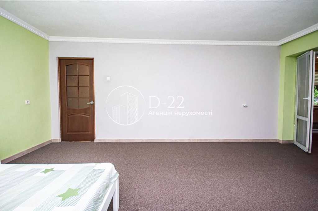 Продажа 3-комнатной квартиры 106 м², Науки просп., 86