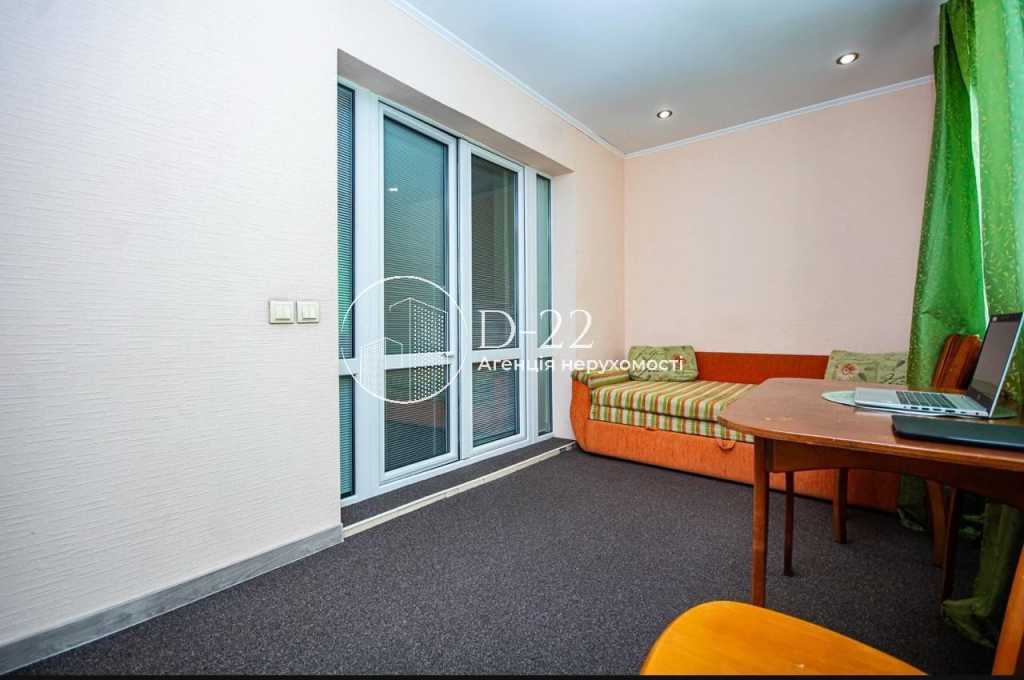 Продажа 3-комнатной квартиры 106 м², Науки просп., 86