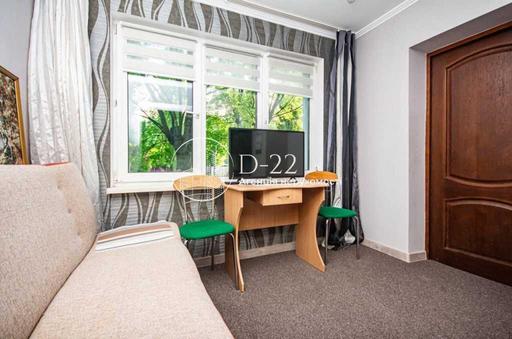 Продажа 3-комнатной квартиры 106 м², Науки просп., 86