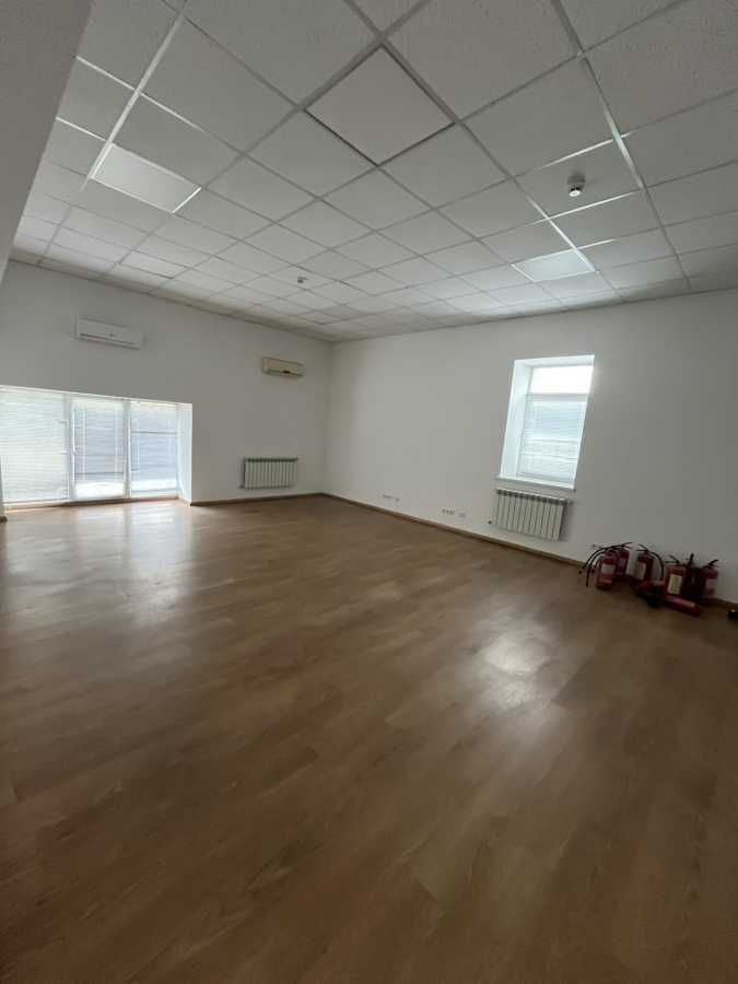 Аренда офиса 375 м², Евгения Сверстюка ул., 11