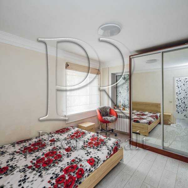 Продажа 2-комнатной квартиры 45 м², Дарницкий бул., 21