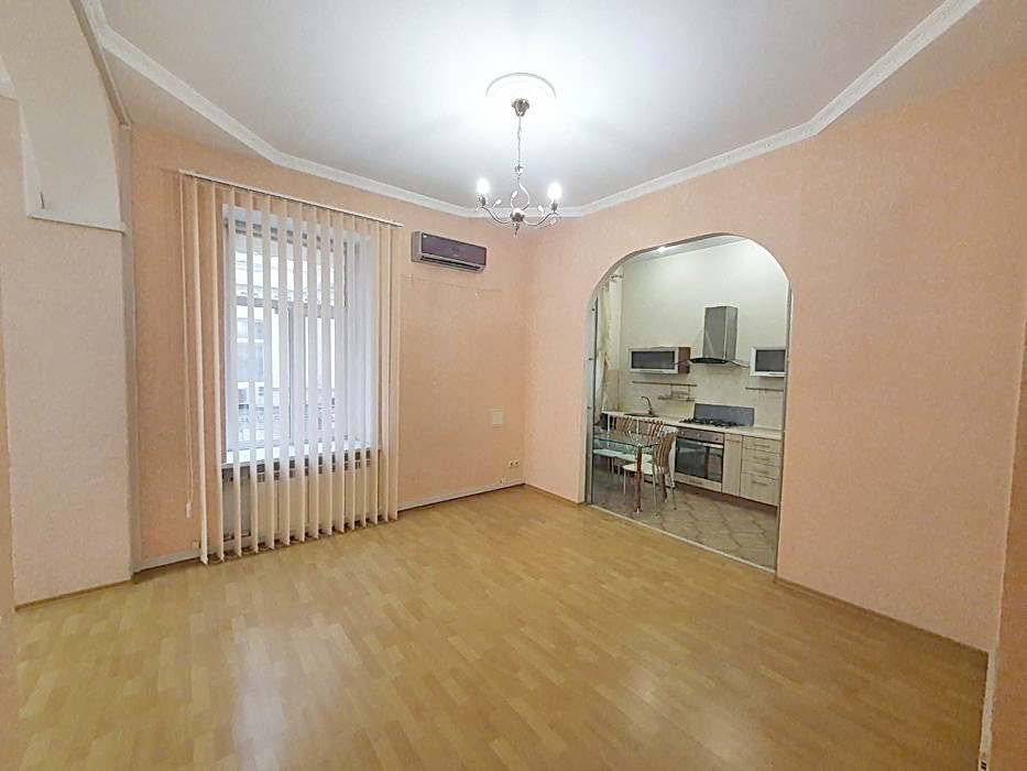 Оренда офісу 140 м², Шота Руставелі вул., 34