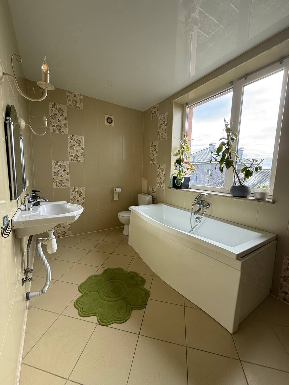 Продажа дома 219.4 м², Лунная ул., 23