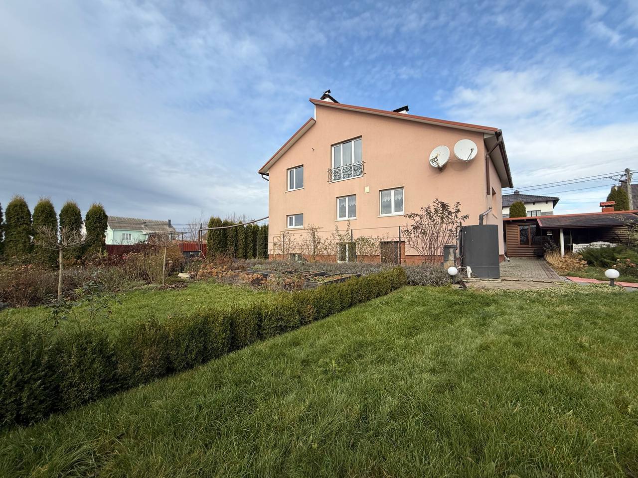 Продажа дома 219.4 м², Лунная ул., 23