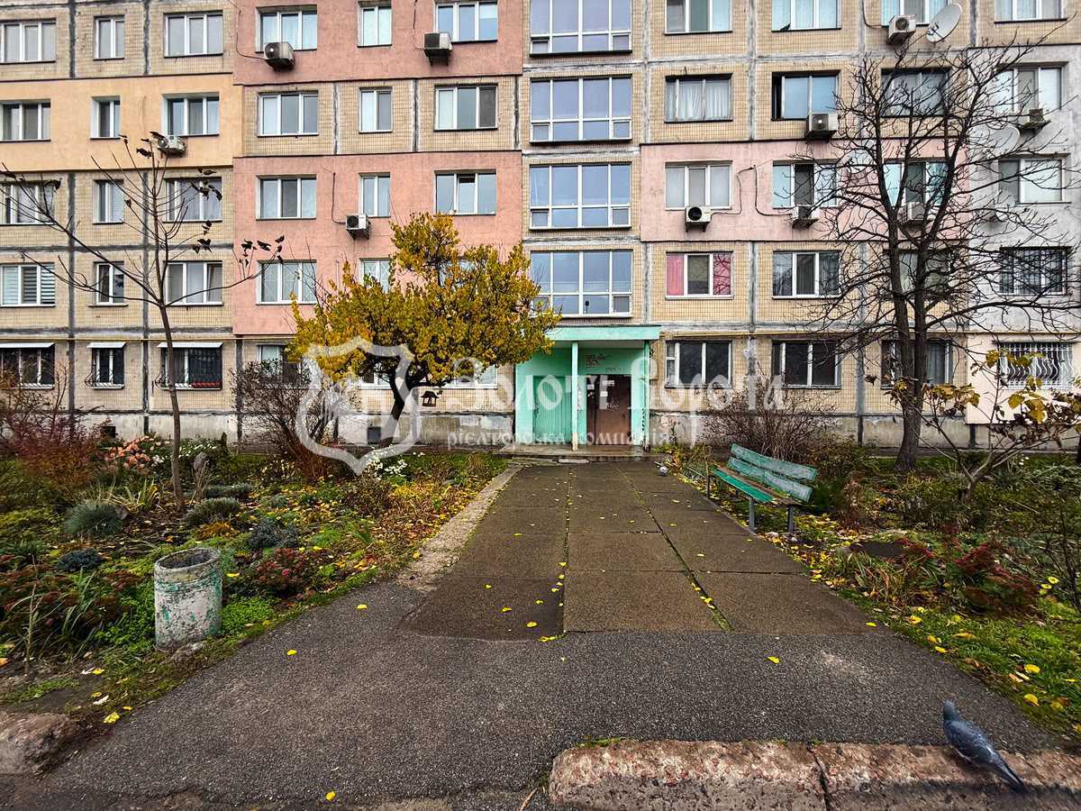 Продажа 3-комнатной квартиры 68.6 м², Павла Тычины просп., 26