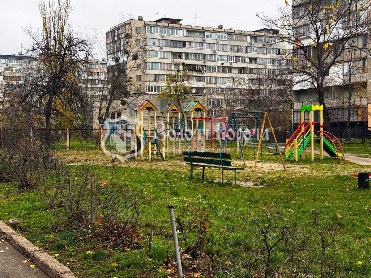 Продажа 3-комнатной квартиры 68.6 м², Павла Тычины просп., 26