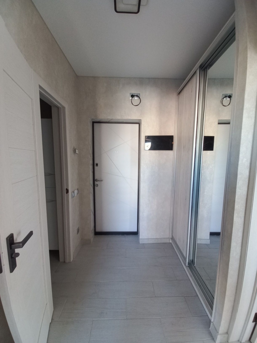 Продажа 1-комнатной квартиры 35 м², Грущевського 1