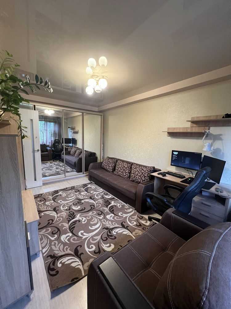 Продажа 2-комнатной квартиры 45 м², Зодчих ул.