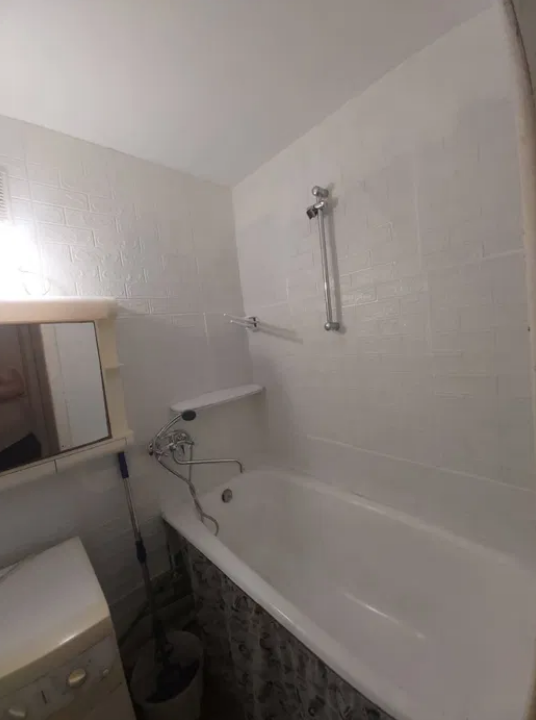 Продажа 3-комнатной квартиры 60 м², Лабораторная ул.