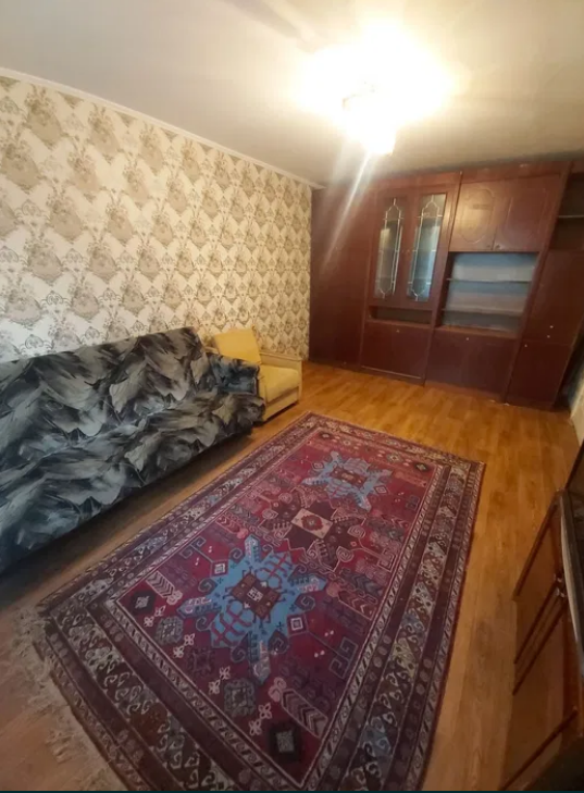 Продажа 3-комнатной квартиры 60 м², Лабораторная ул.