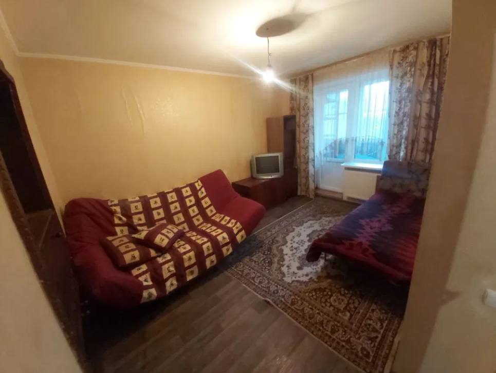 Продажа 3-комнатной квартиры 60 м², Лабораторная ул.